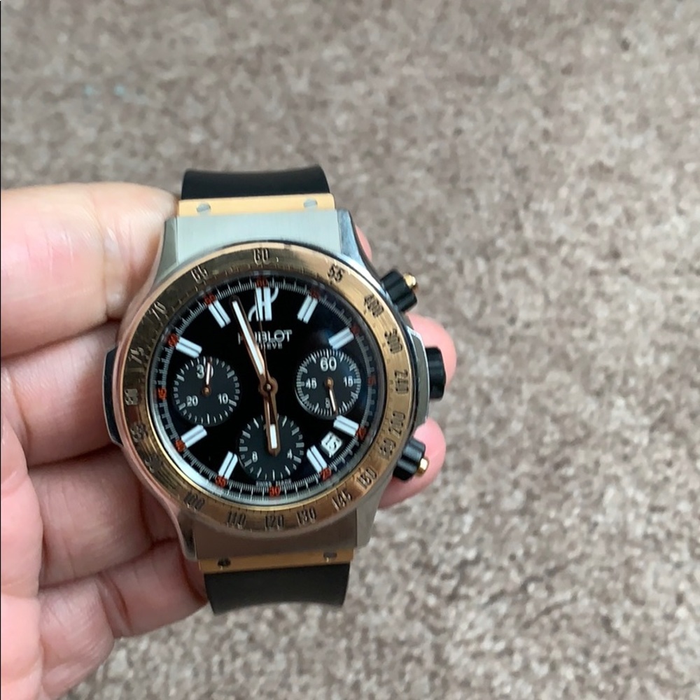Item # C16 - AUTHENTIC MENS HUBLOT AUTOMATIC WATCH